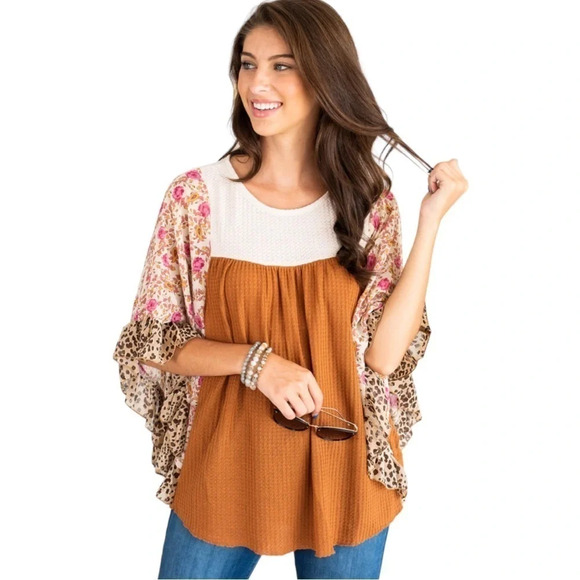 Umgee Tops - Umgee floral & animal print sleeve top with waffle knit body flowy loose size S